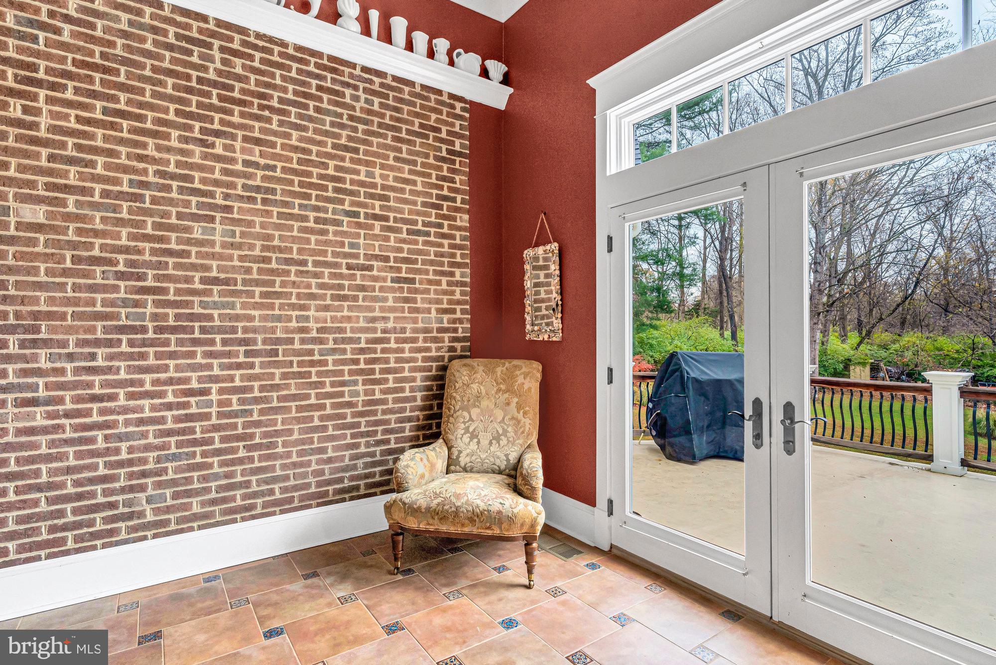 HUNTER MILL ESTATES - Residential