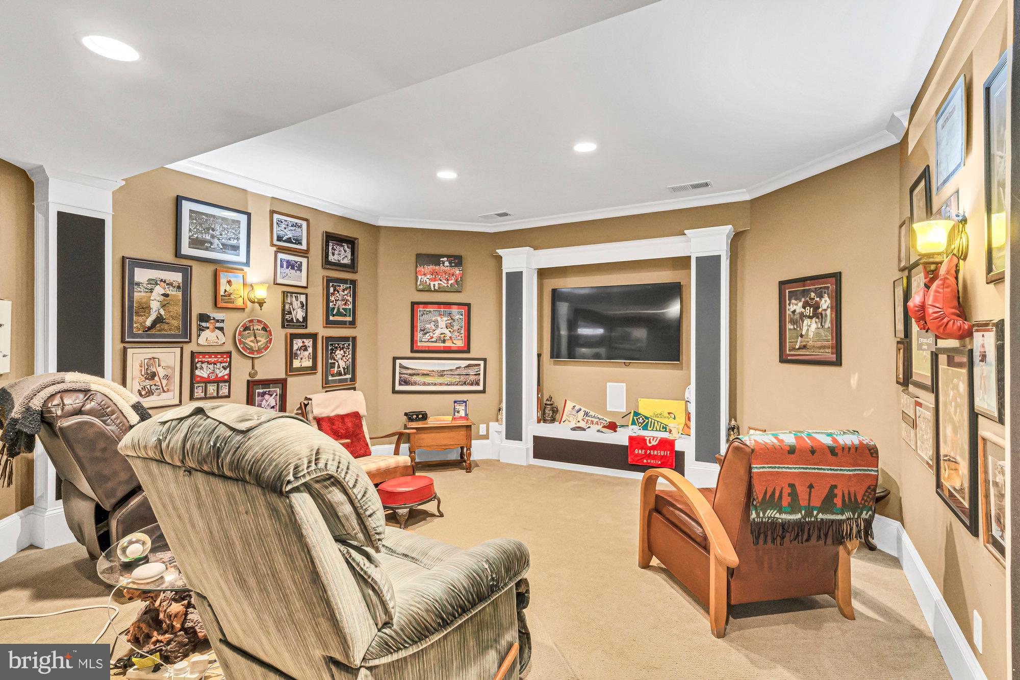 HUNTER MILL ESTATES - Residential