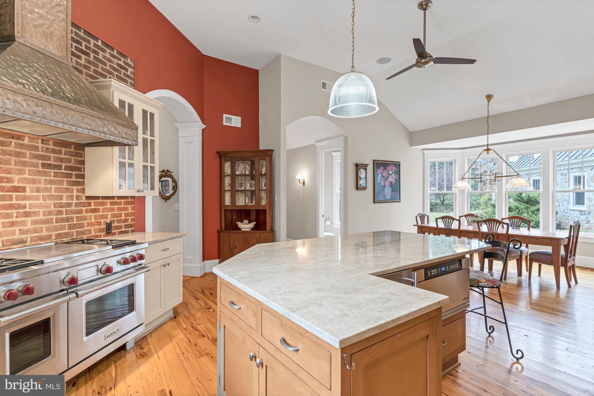 HUNTER MILL ESTATES - Residential