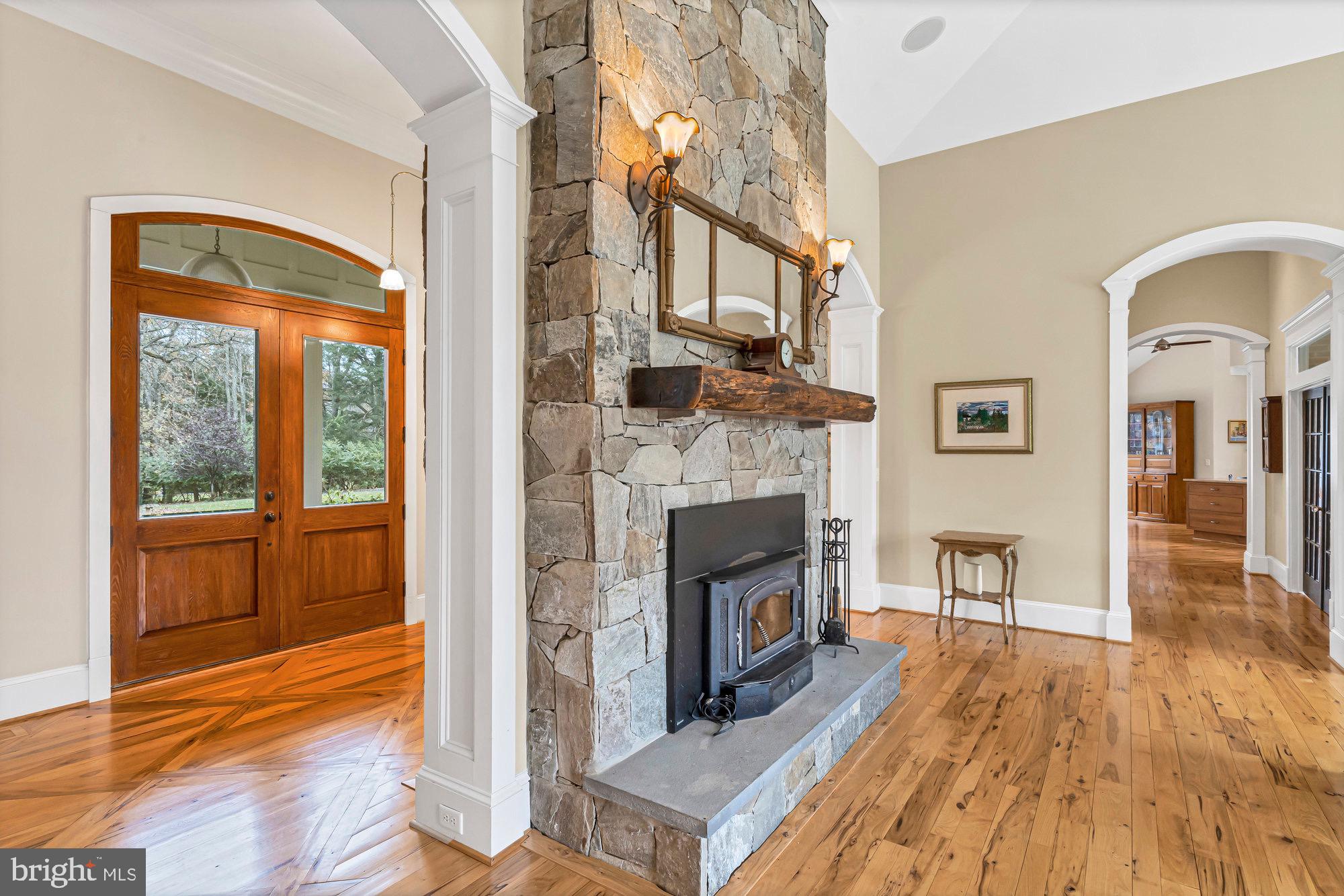 HUNTER MILL ESTATES - Residential