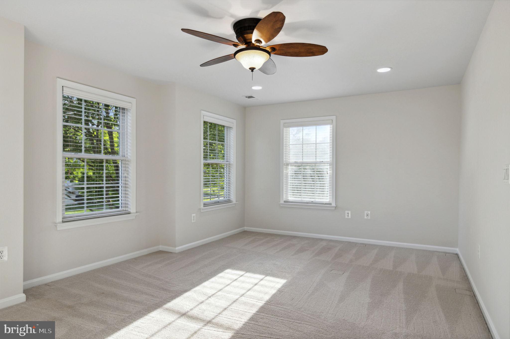 SPRIGGS RUN ESTATES - Residential