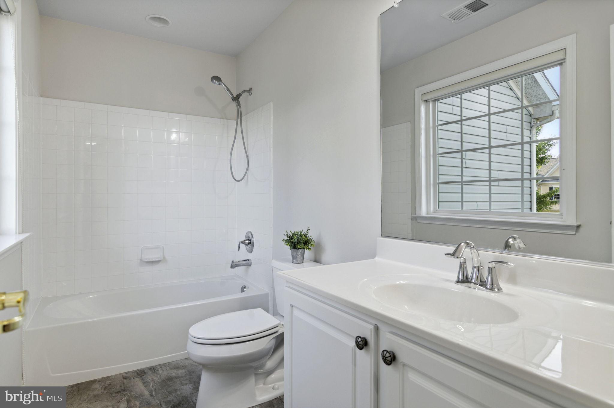 SPRIGGS RUN ESTATES - Residential