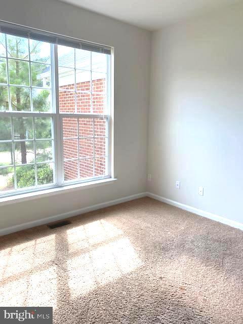 FOREST GLEN - Residential Lease