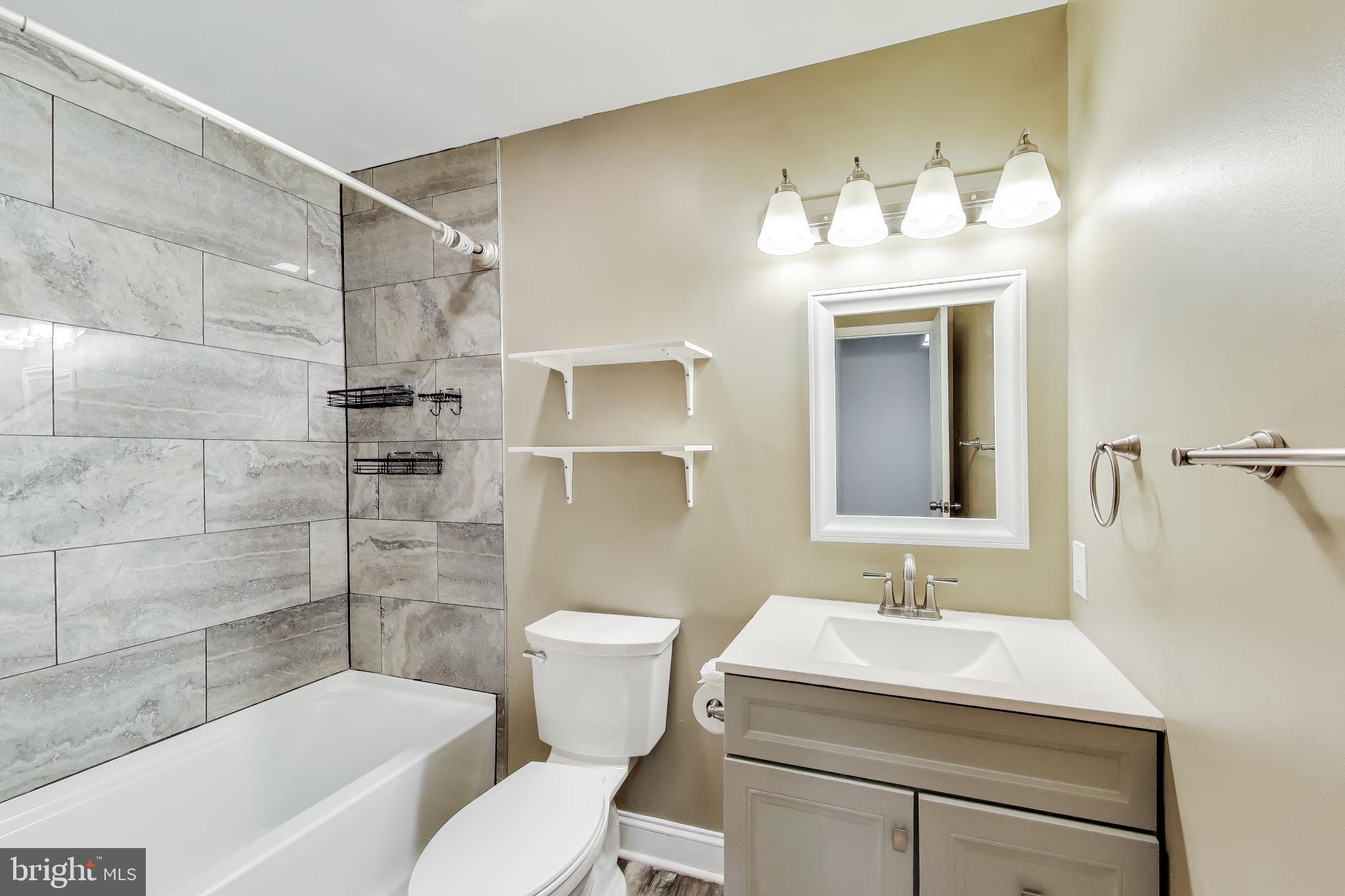 SUMMER RIDGE CODM - Residential Lease