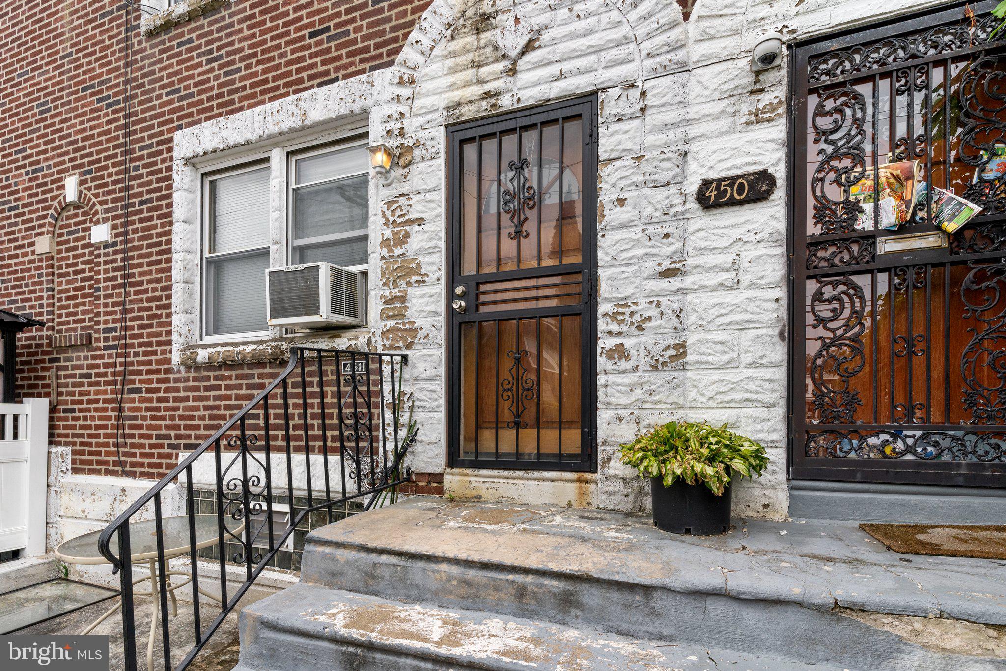 PHILADELPHIA - Residential