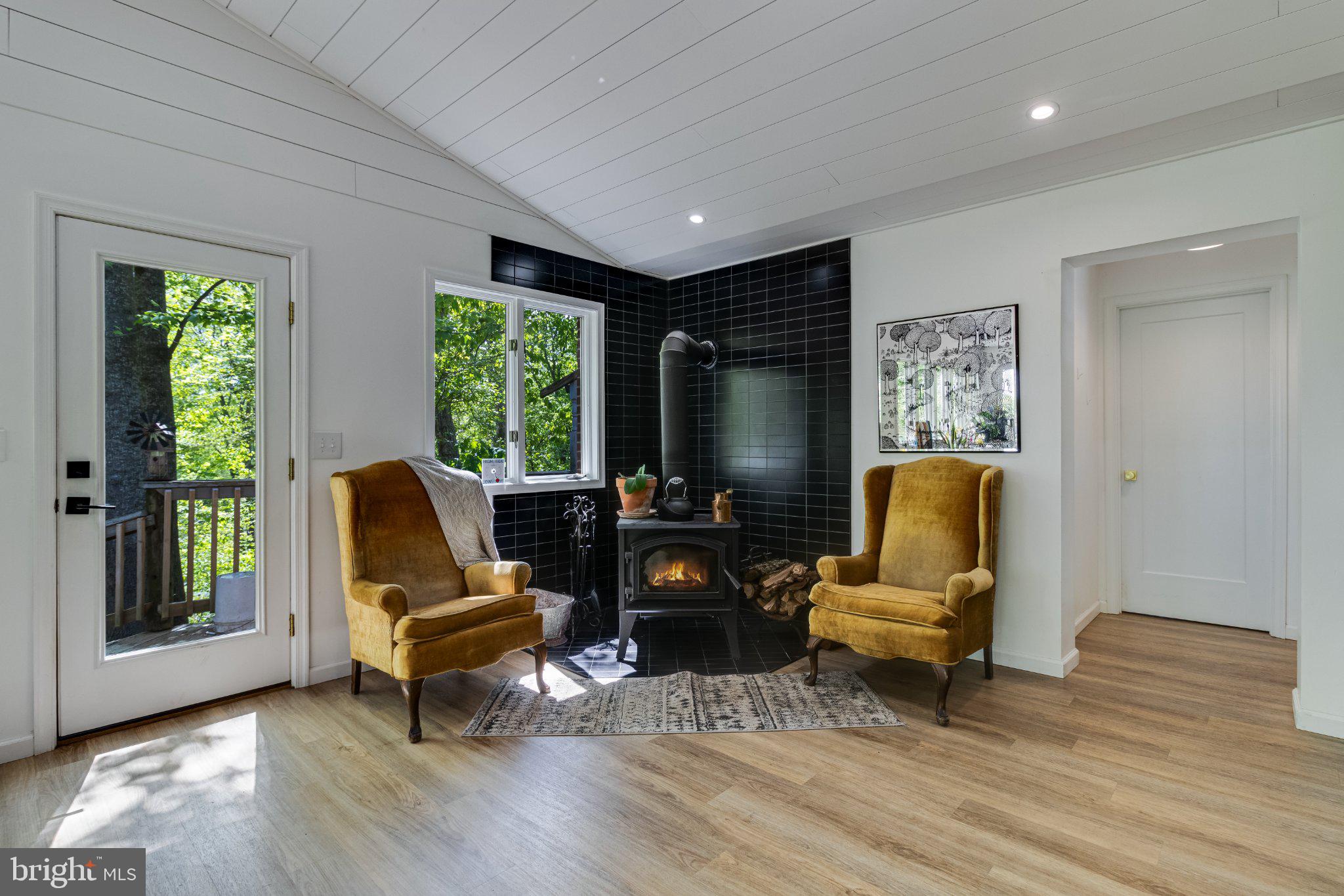 LITTLE WOODS - Residential