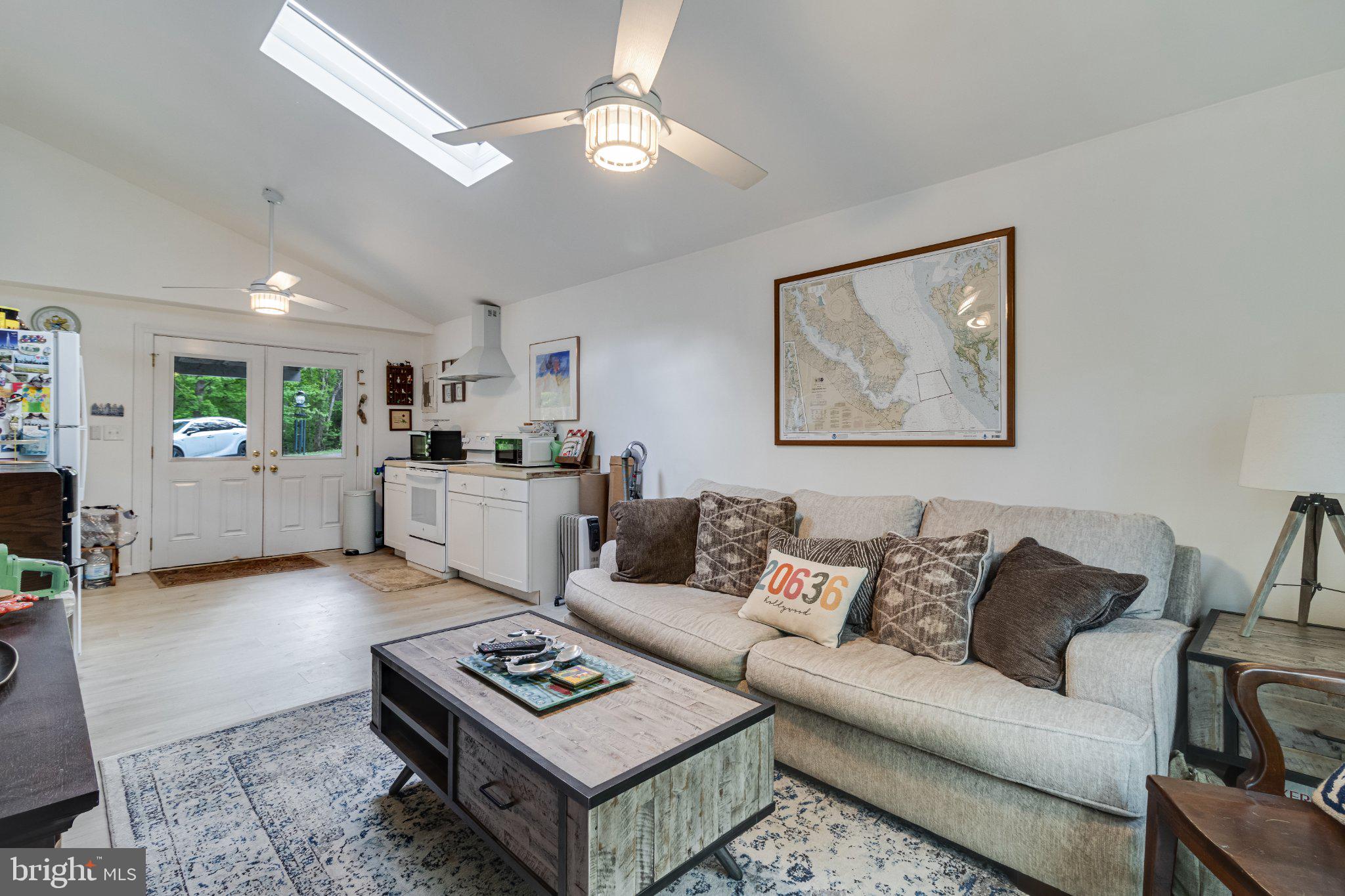 LITTLE WOODS - Residential