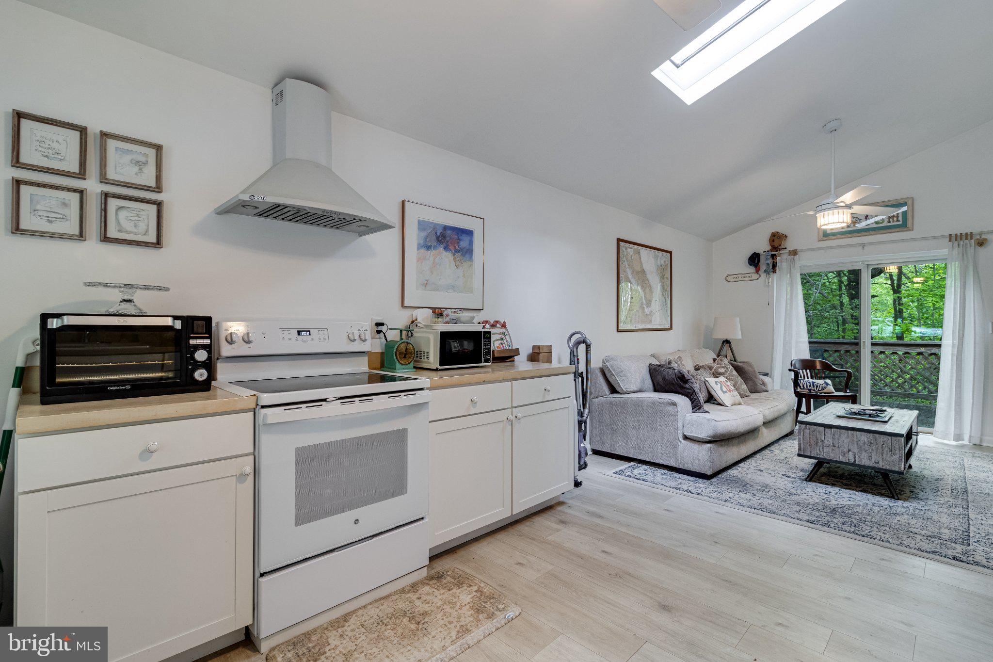 LITTLE WOODS - Residential