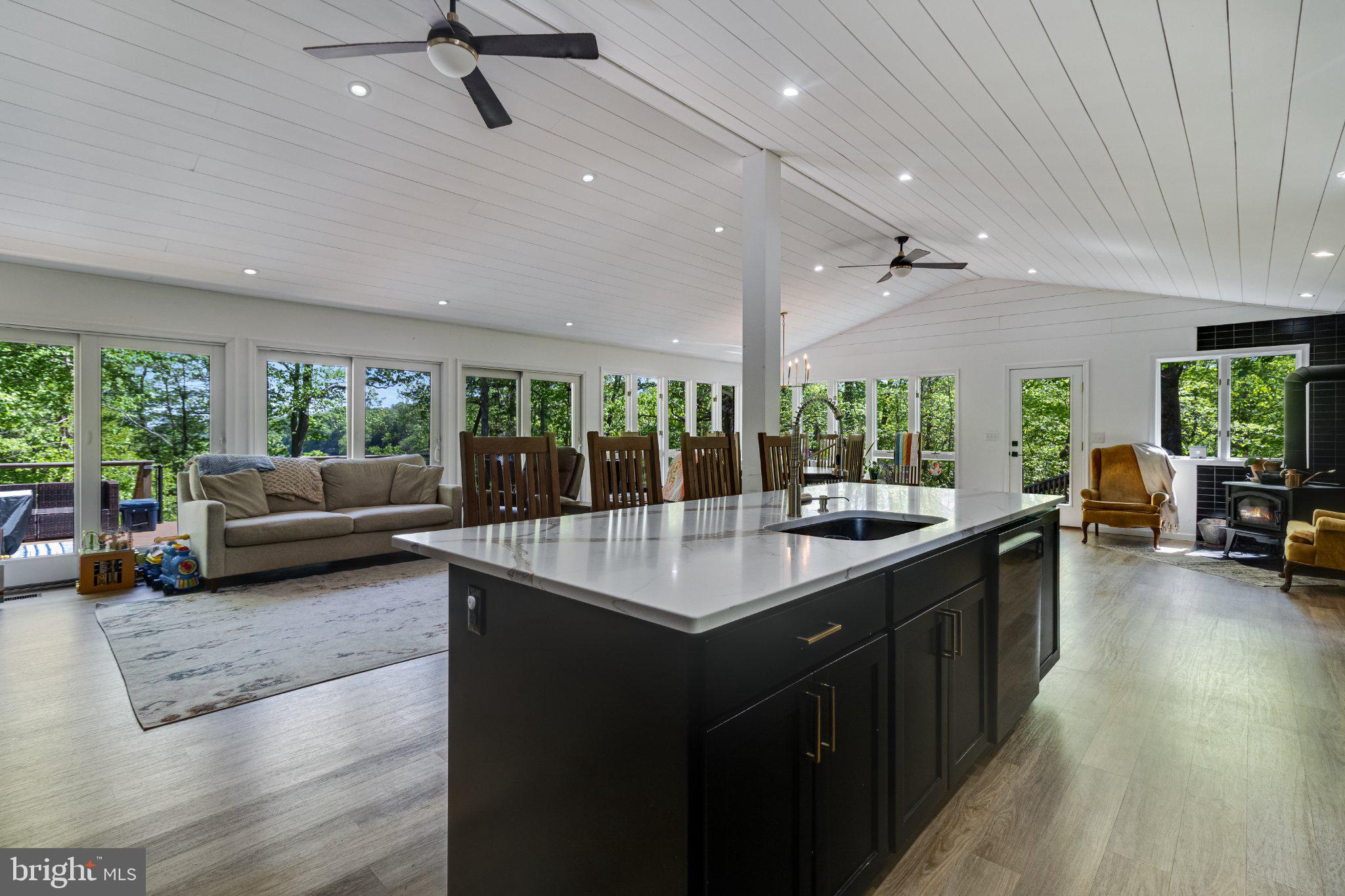 LITTLE WOODS - Residential