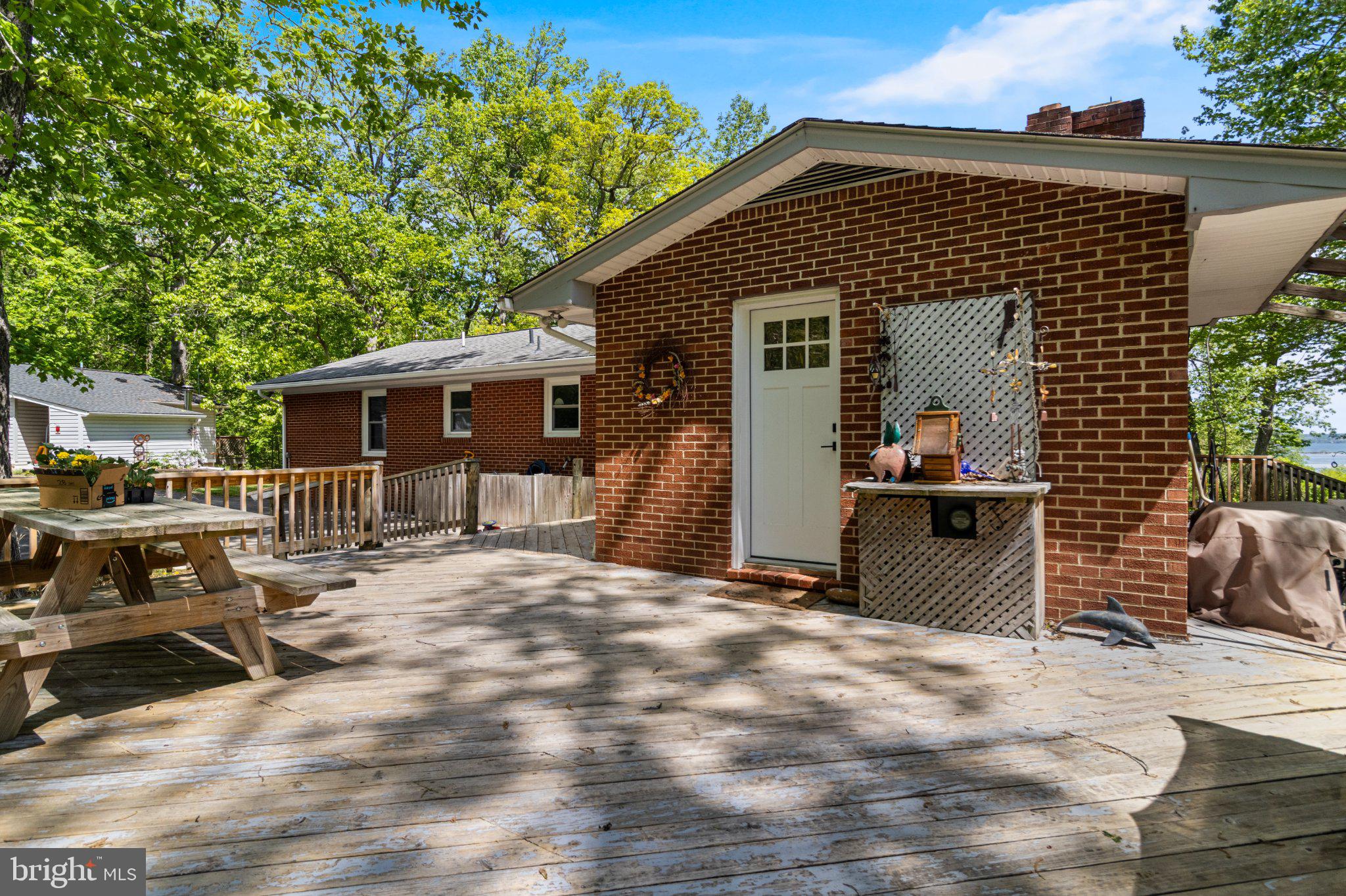 LITTLE WOODS - Residential