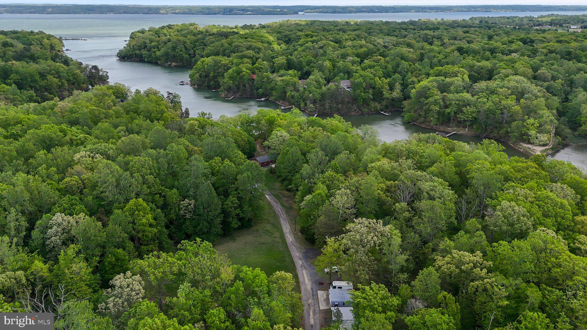 LITTLE WOODS - Residential