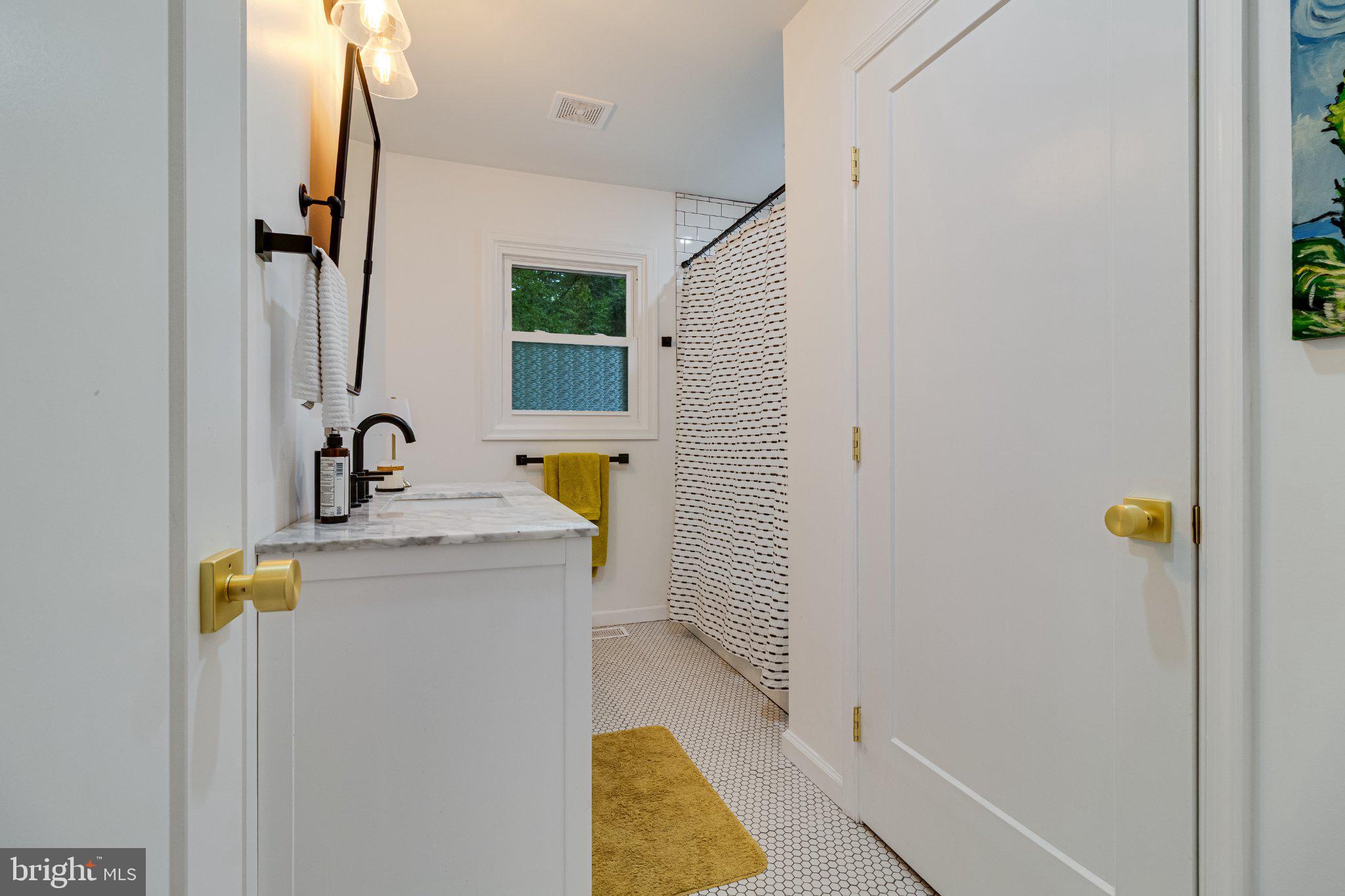 LITTLE WOODS - Residential