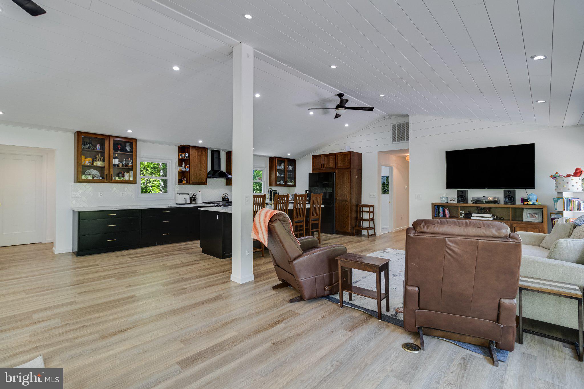 LITTLE WOODS - Residential