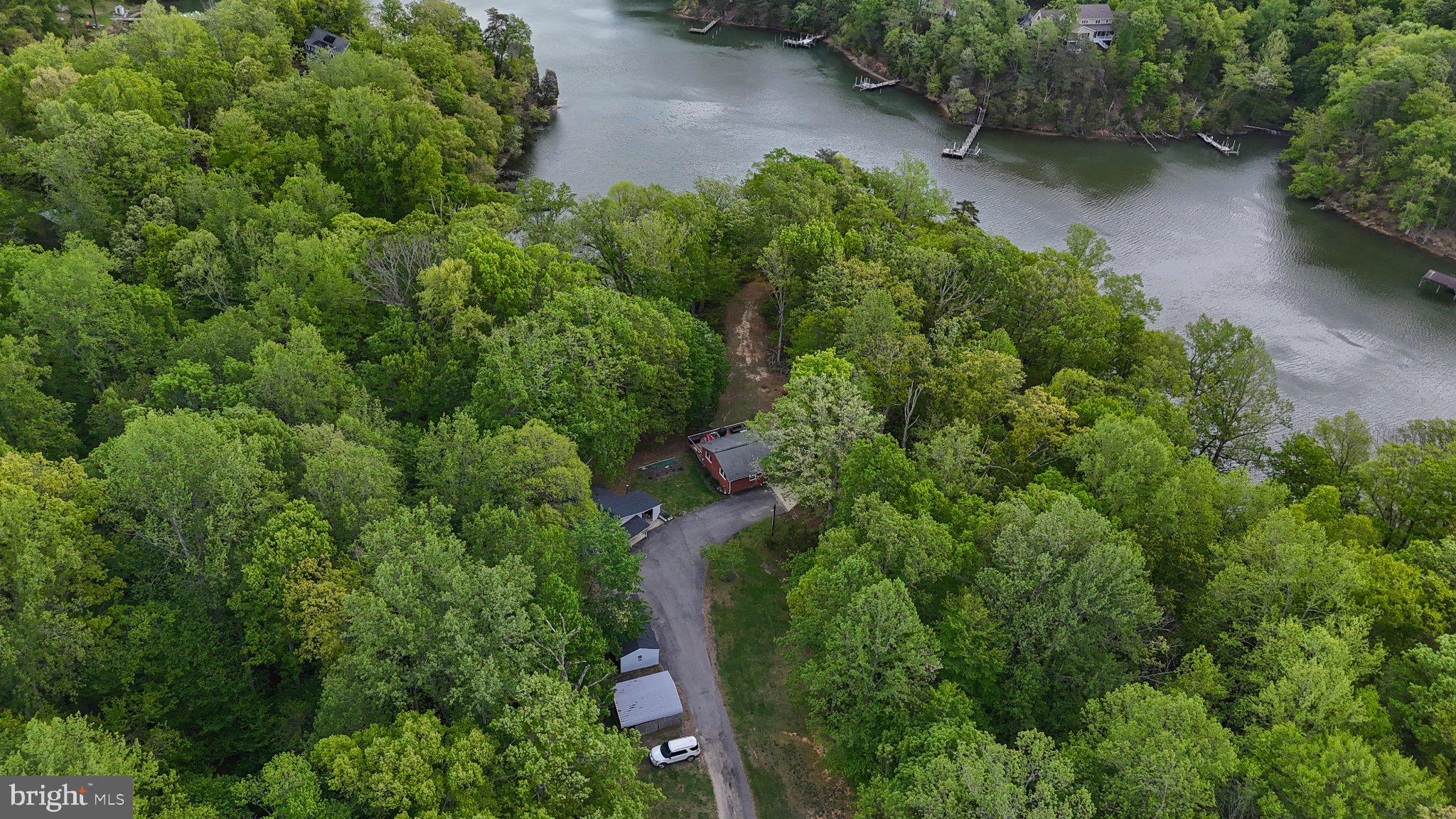 LITTLE WOODS - Residential