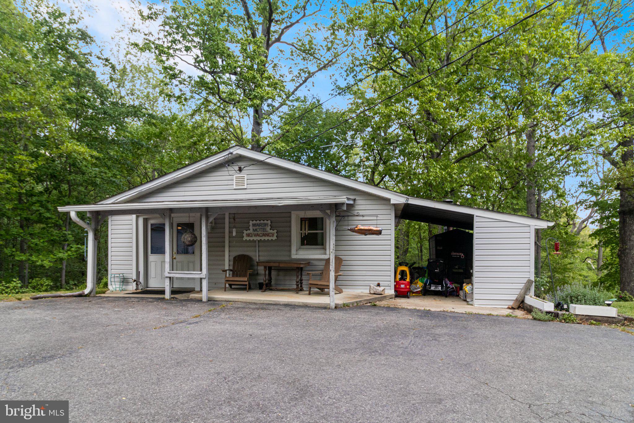 LITTLE WOODS - Residential