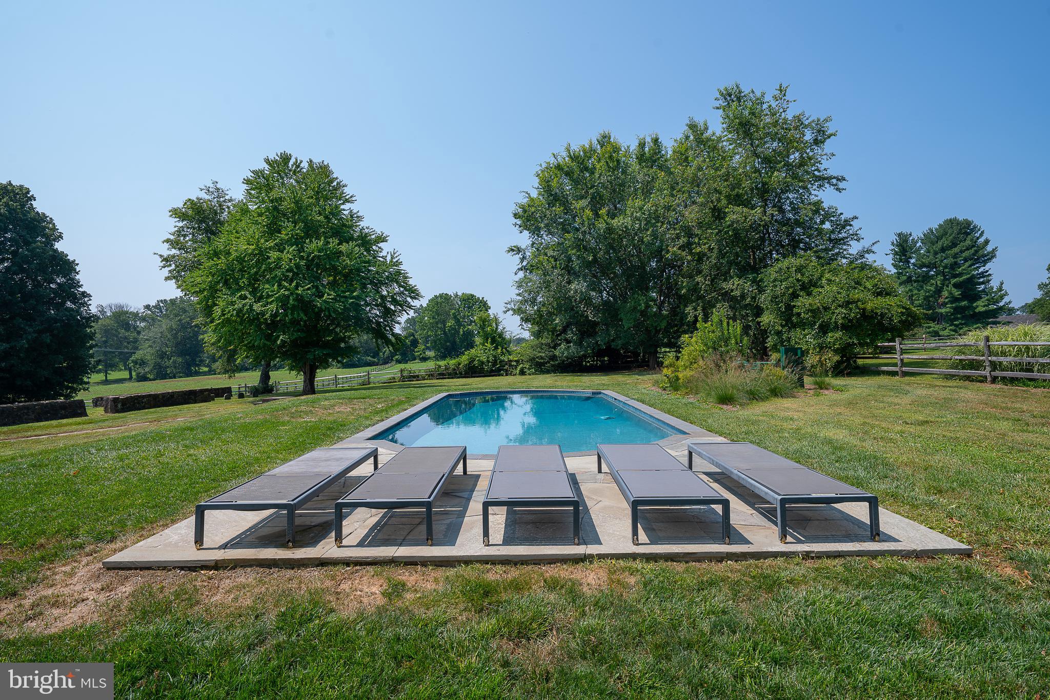 RADNOR HUNT - Residential