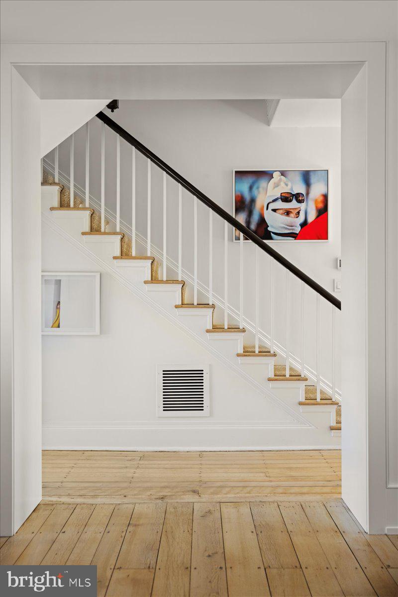 RADNOR HUNT - Residential