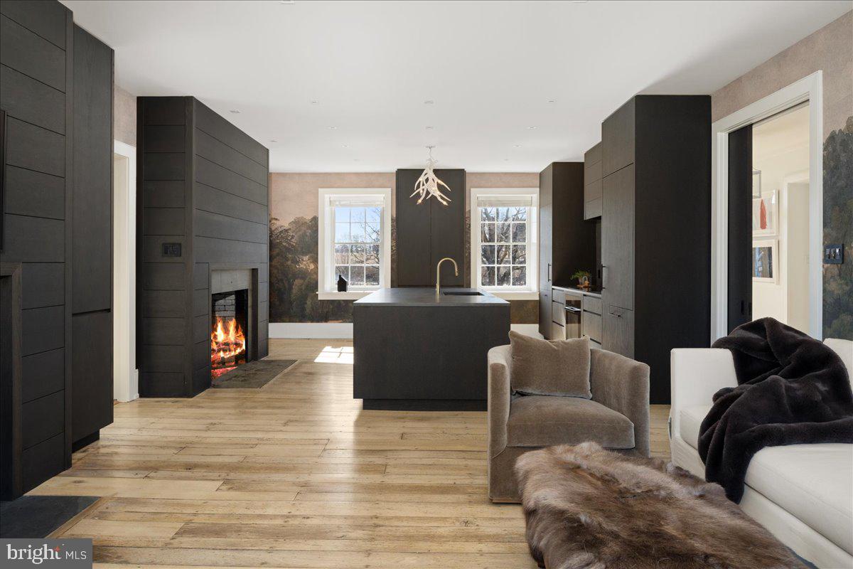 RADNOR HUNT - Residential