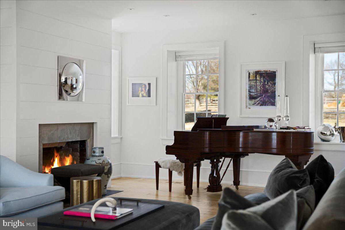 RADNOR HUNT - Residential