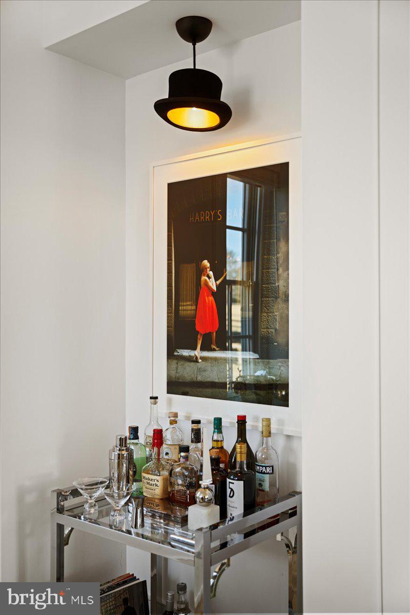 RADNOR HUNT - Residential