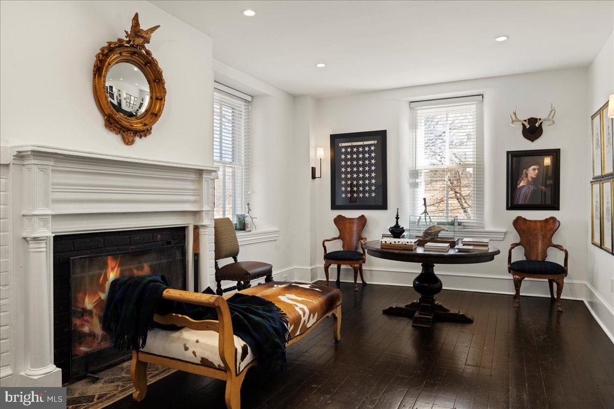 RADNOR HUNT - Residential