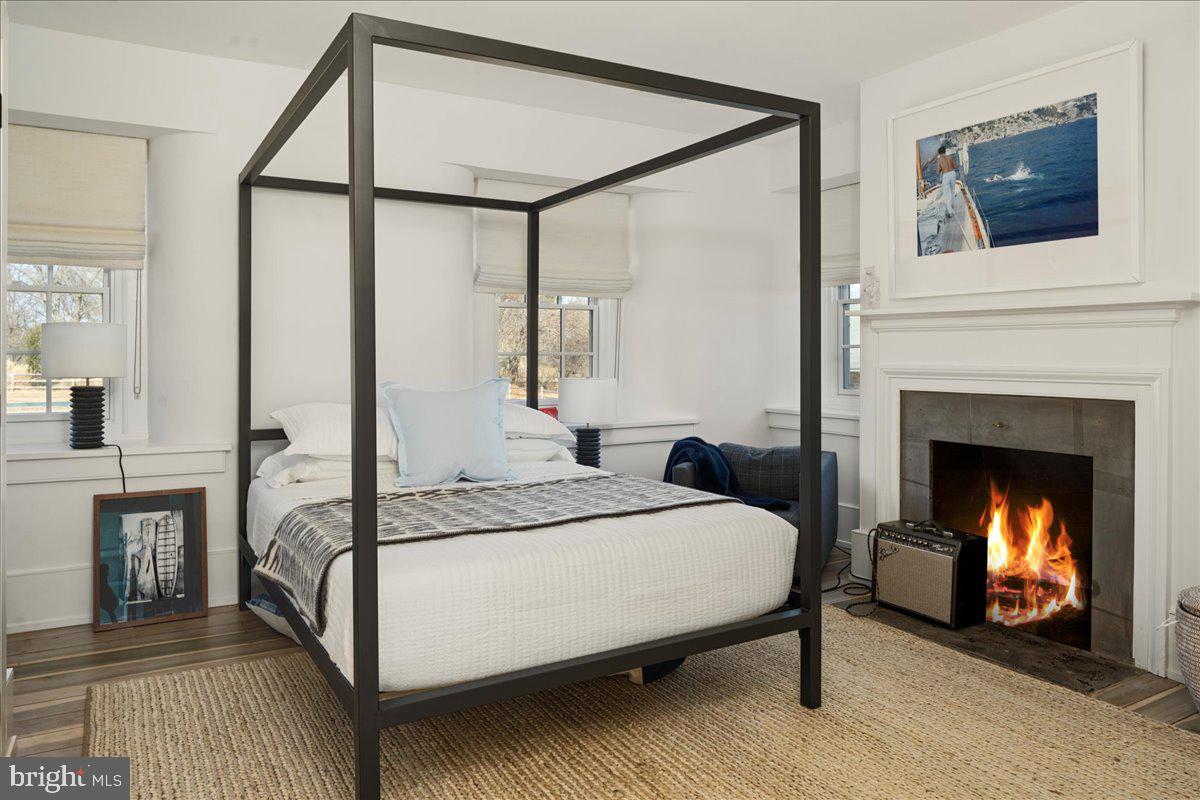 RADNOR HUNT - Residential