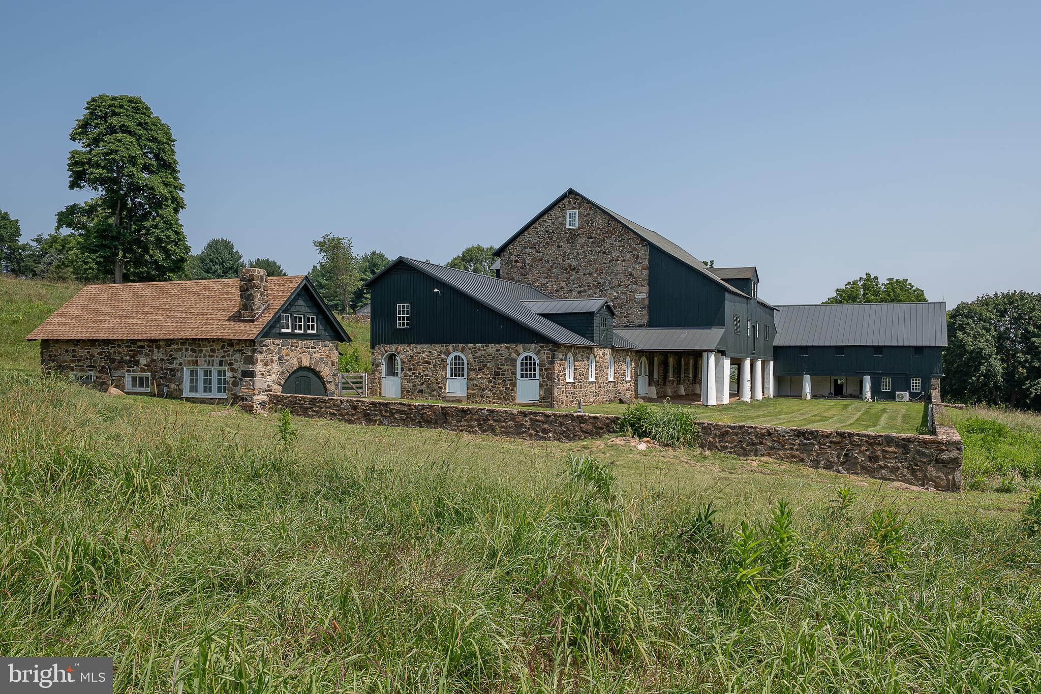 RADNOR HUNT - Residential