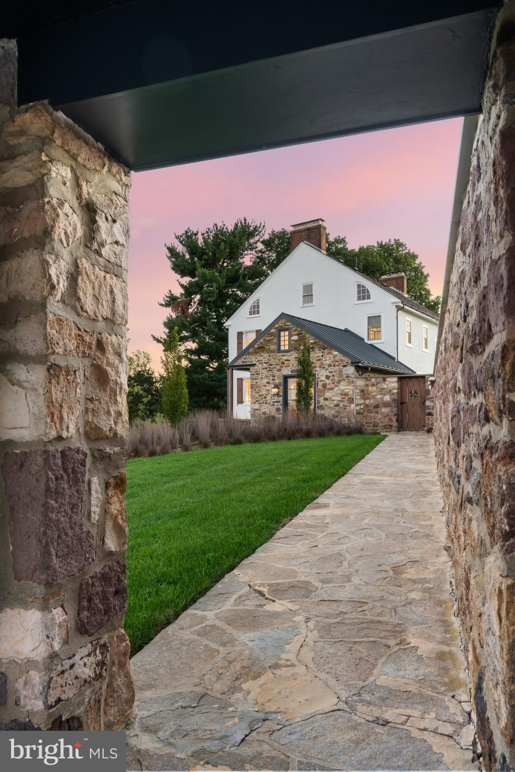 RADNOR HUNT - Residential