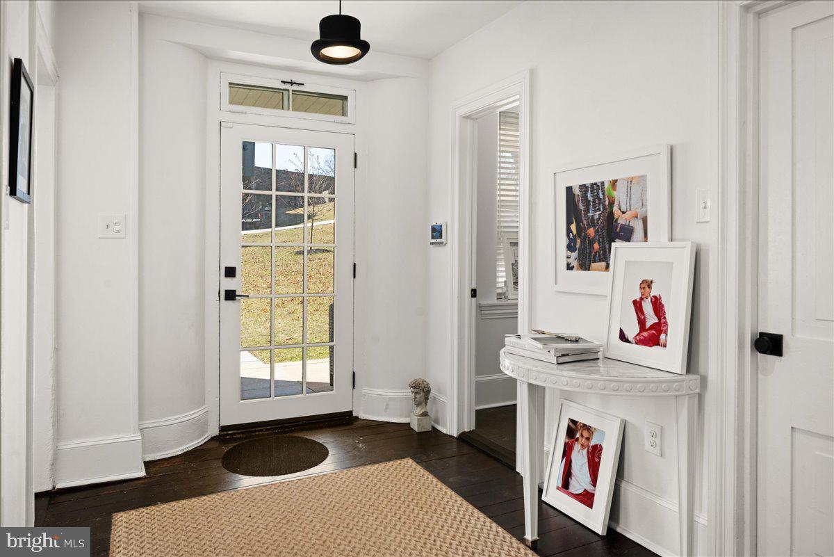 RADNOR HUNT - Residential