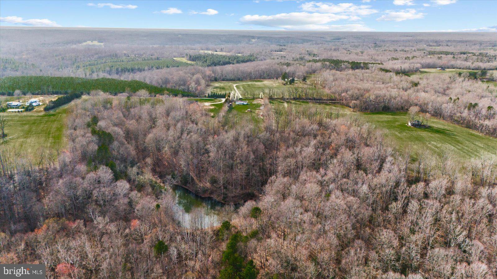 LAURAVILLE - Residential