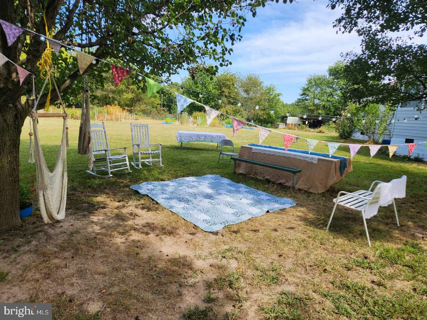 LAURAVILLE - Residential