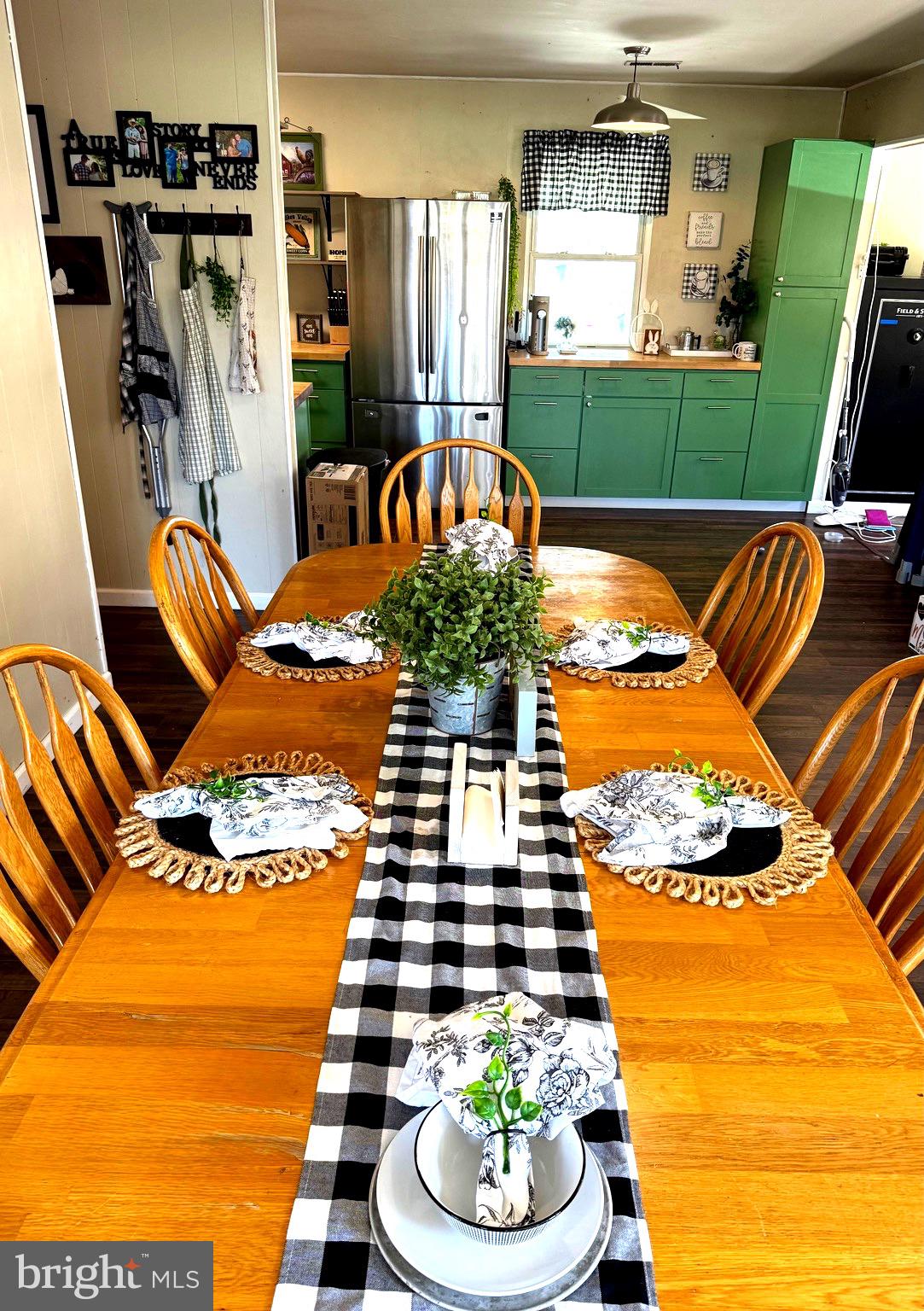 LAURAVILLE - Residential