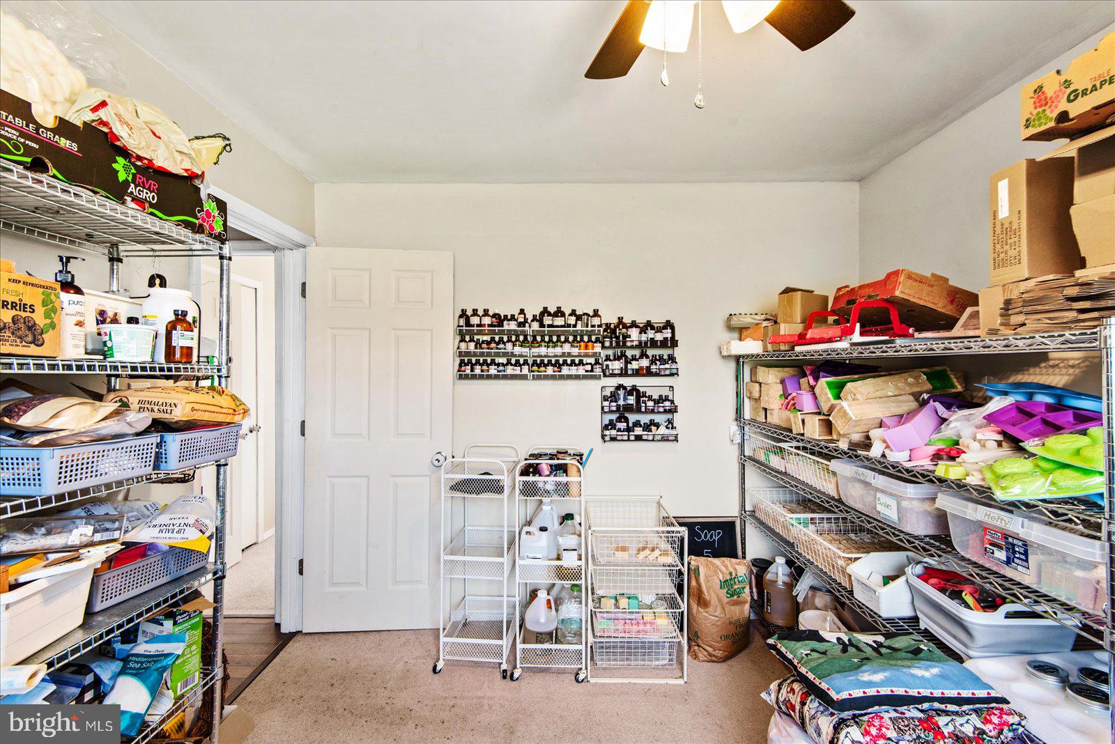 LAURAVILLE - Residential