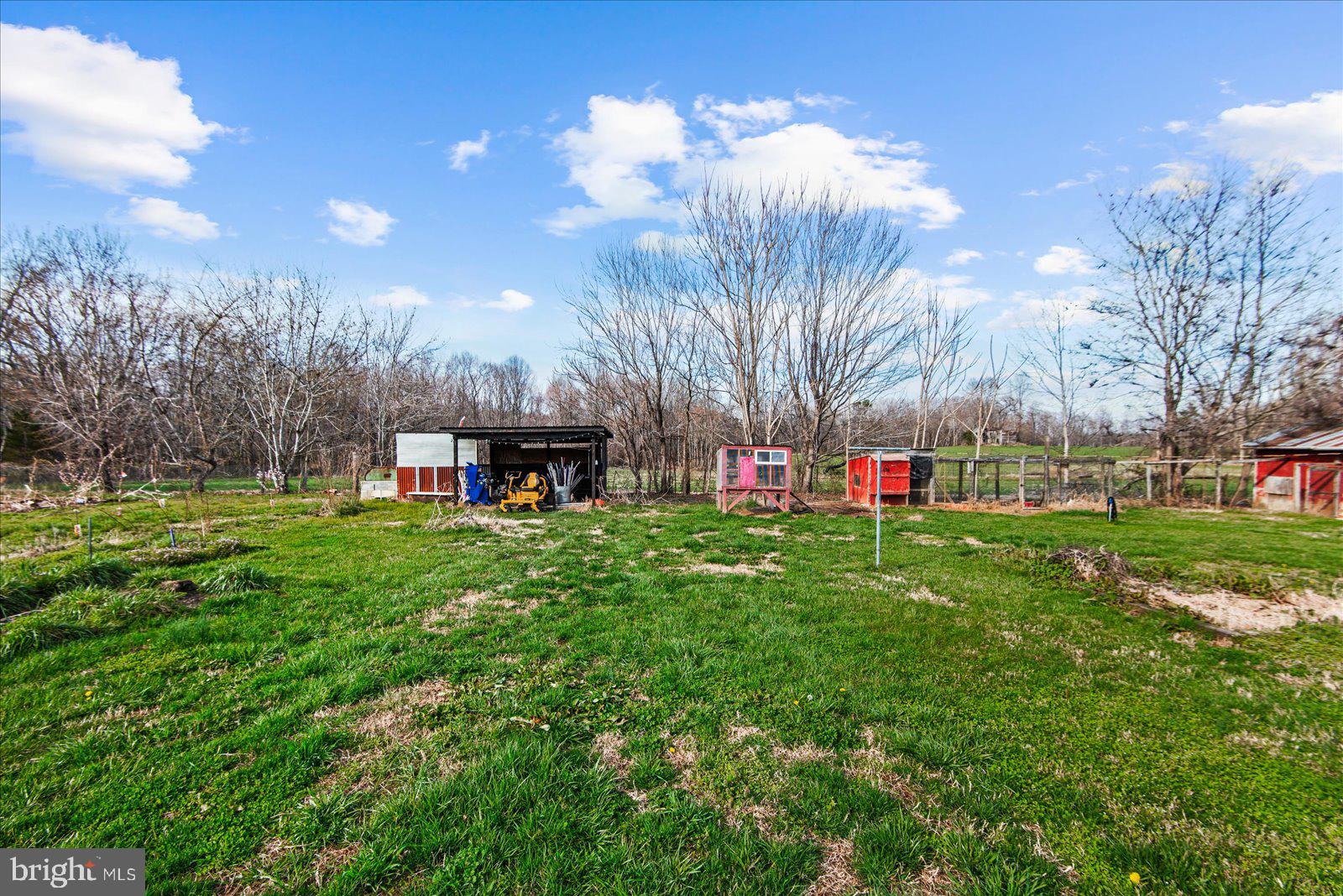 LAURAVILLE - Residential