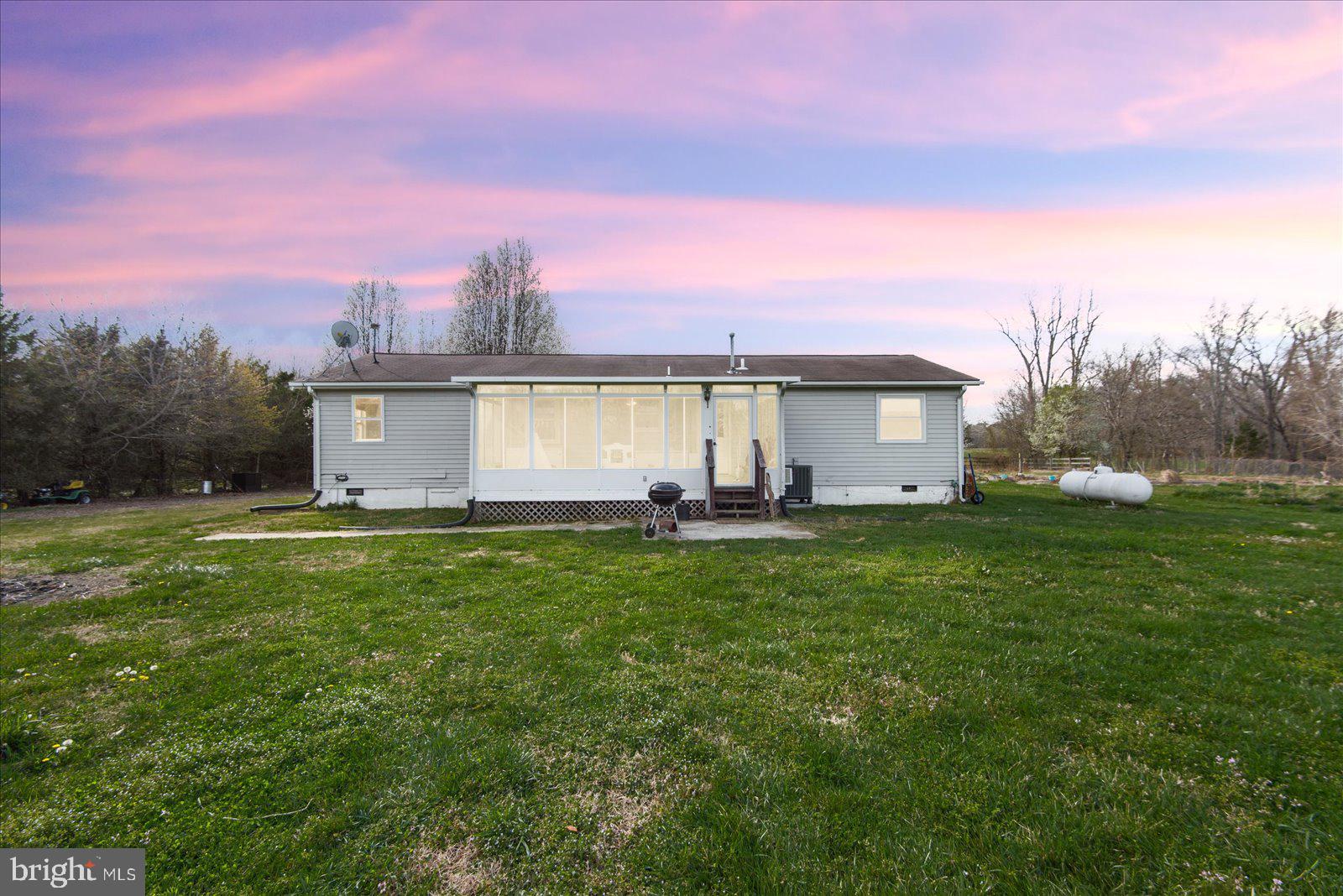 LAURAVILLE - Residential