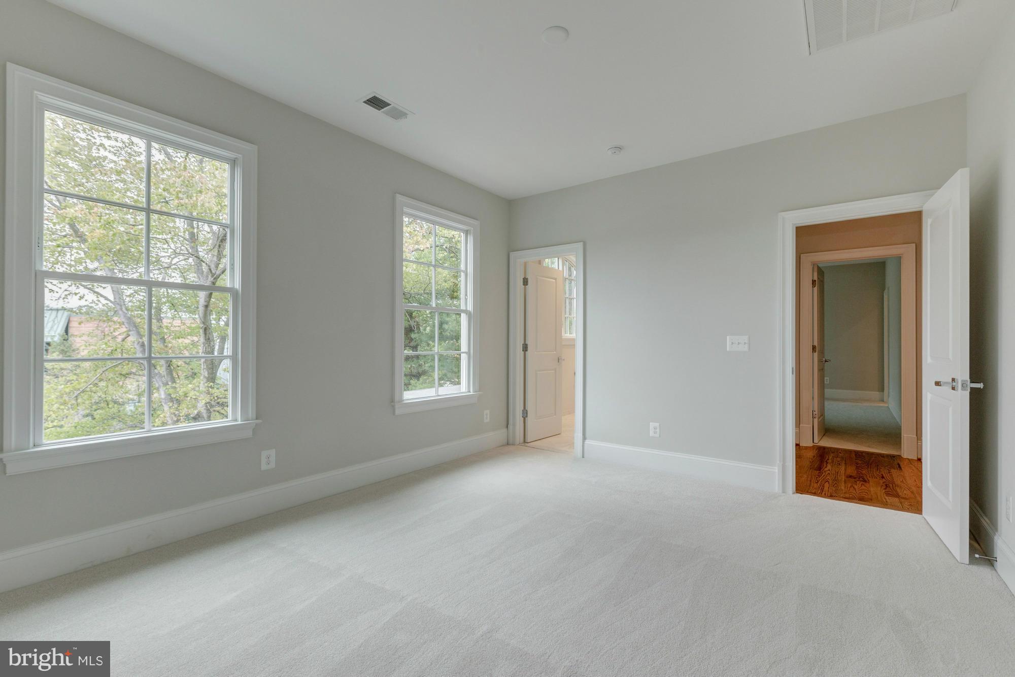 BRYN MAWR - Residential