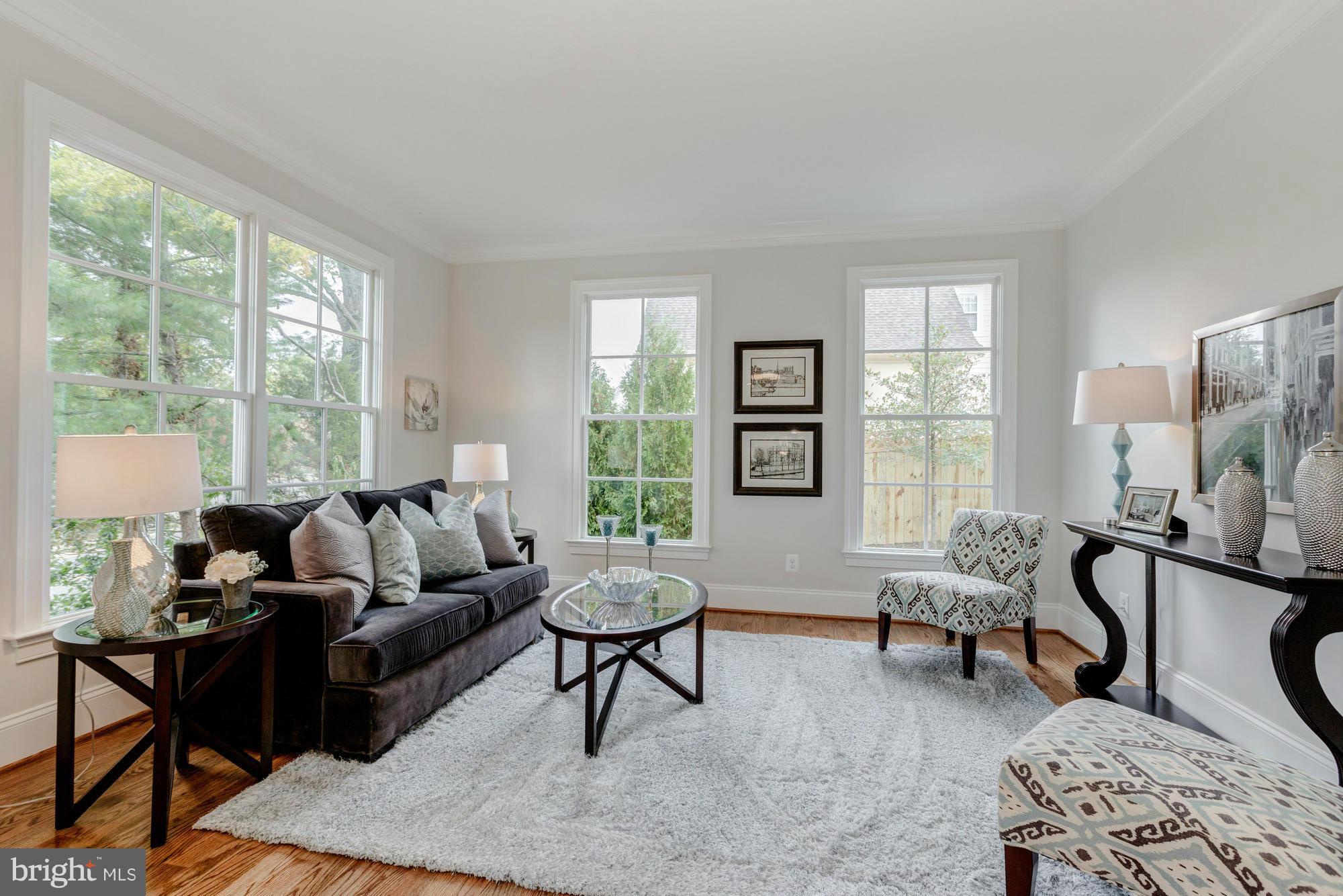 BRYN MAWR - Residential