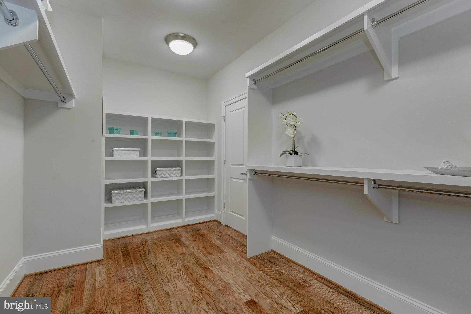 BRYN MAWR - Residential