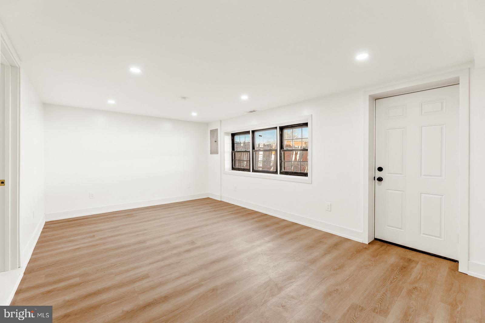 PARKWOOD - Residential