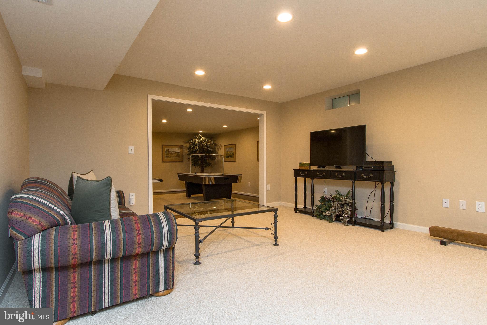 SMALLS NURSERY - Residential