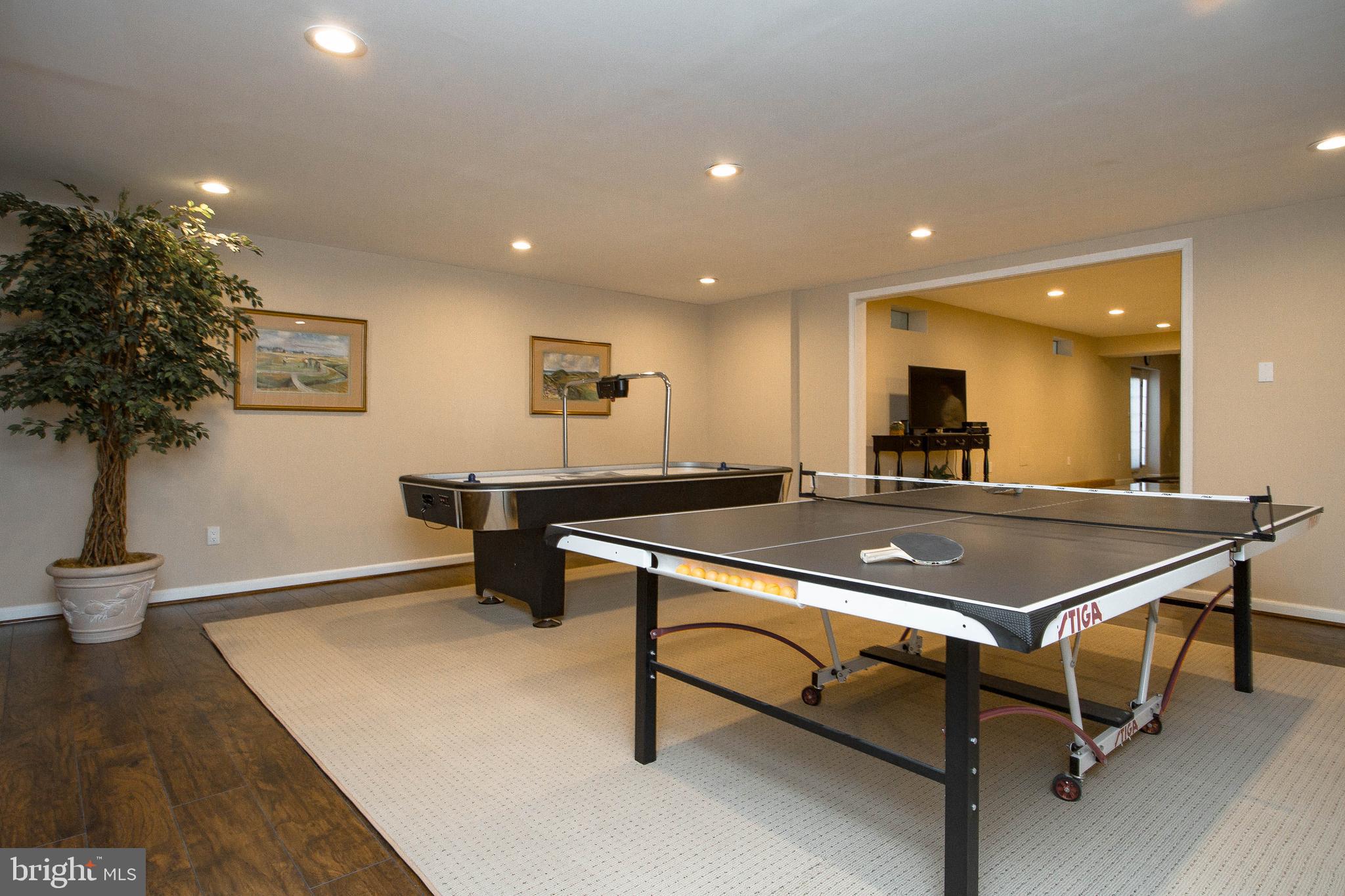 SMALLS NURSERY - Residential