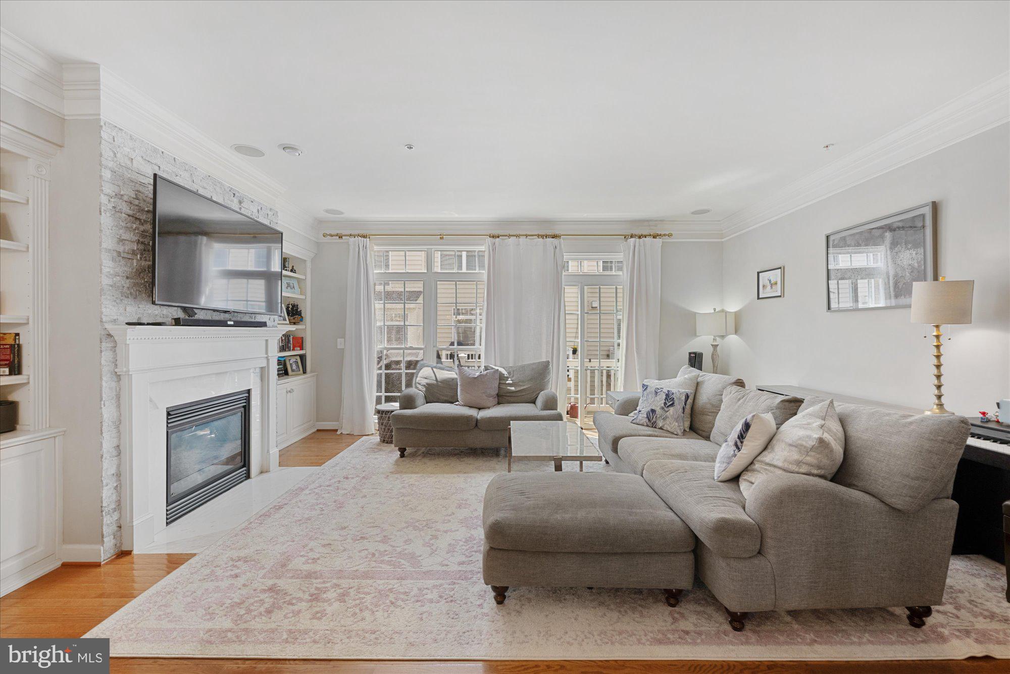 CAMERON STATION - Residential Lease