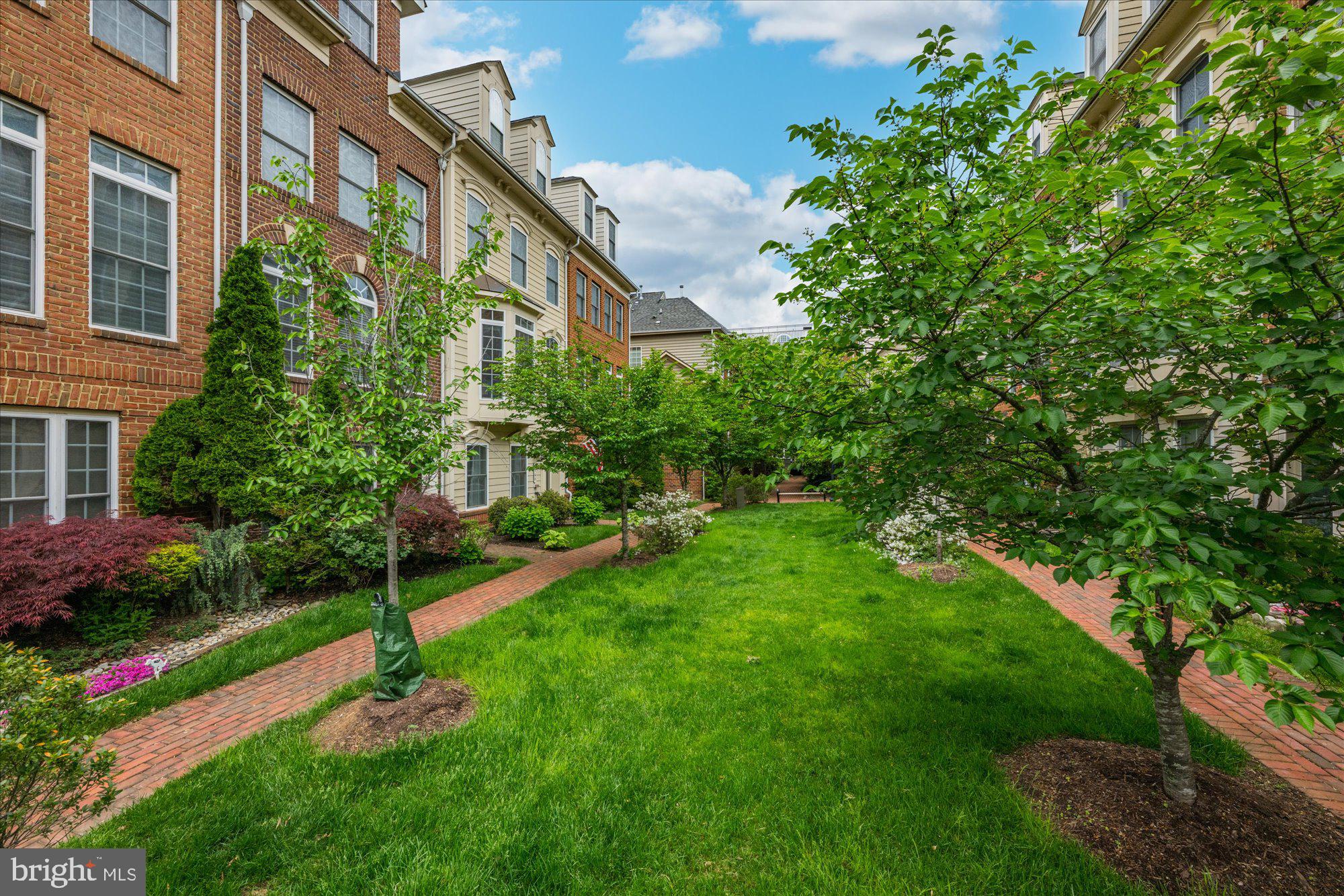 CAMERON STATION - Residential Lease