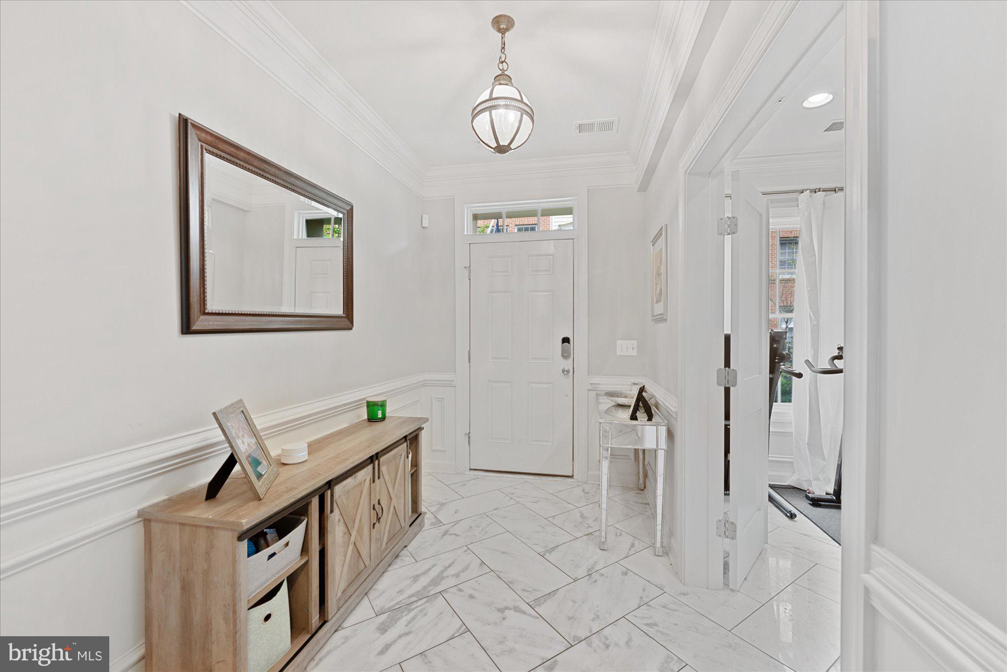 CAMERON STATION - Residential Lease