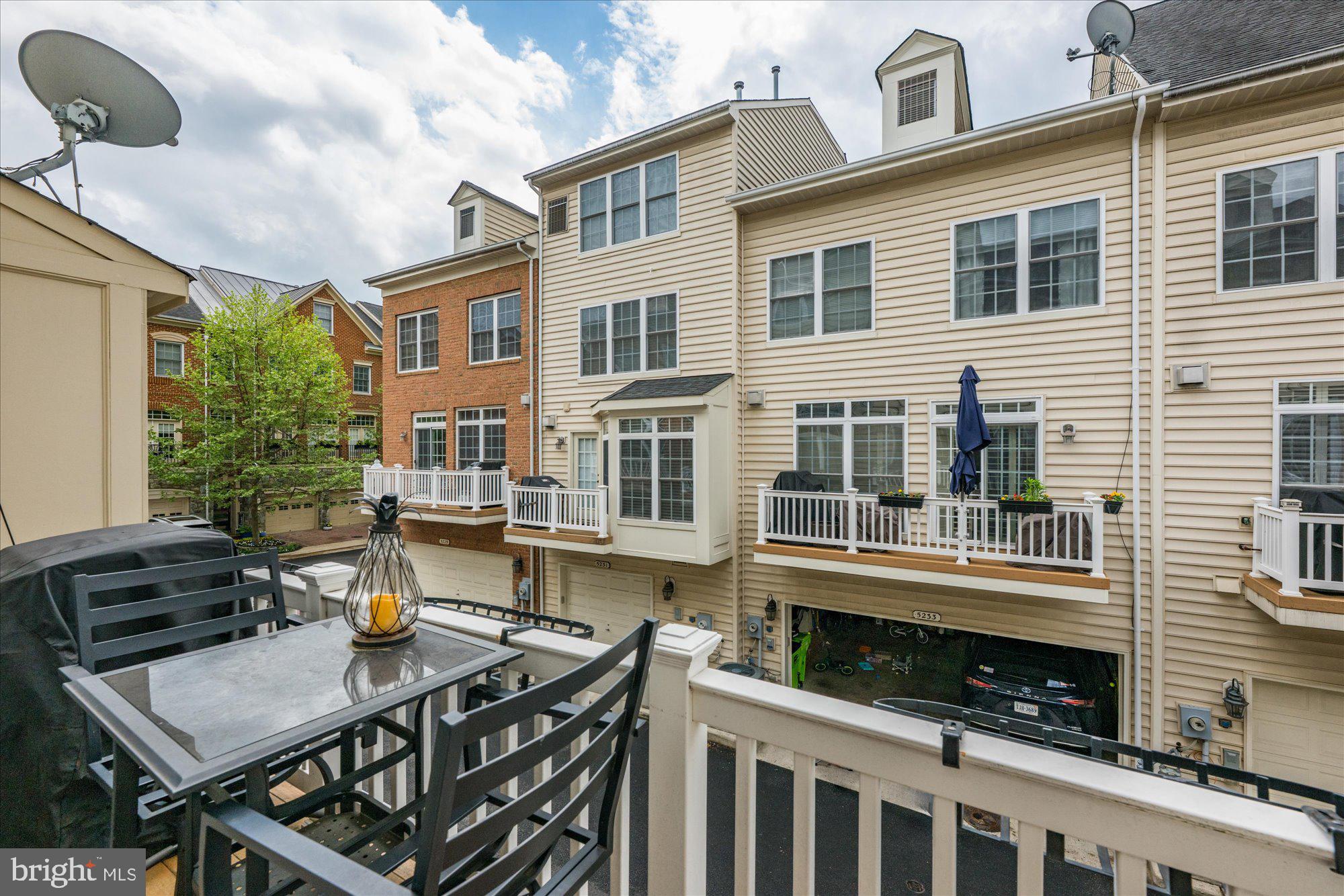 CAMERON STATION - Residential Lease