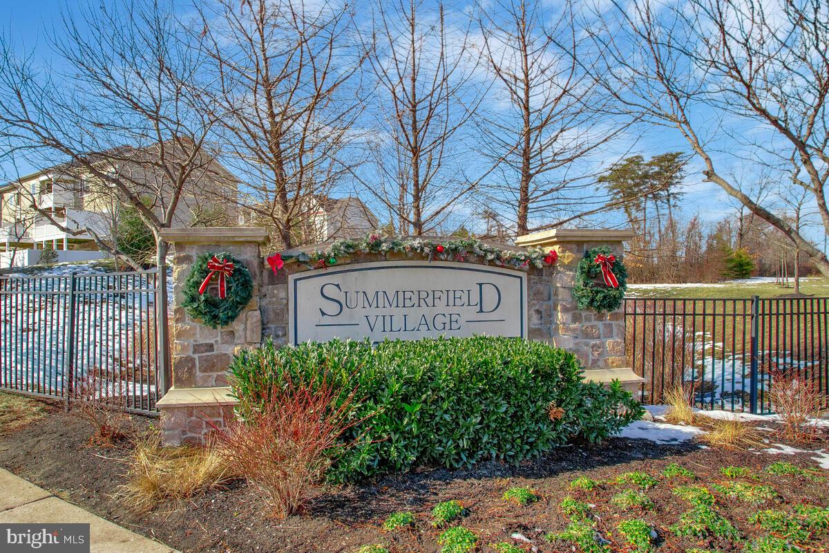 SUMMERFIELD VILLAGE - Residential