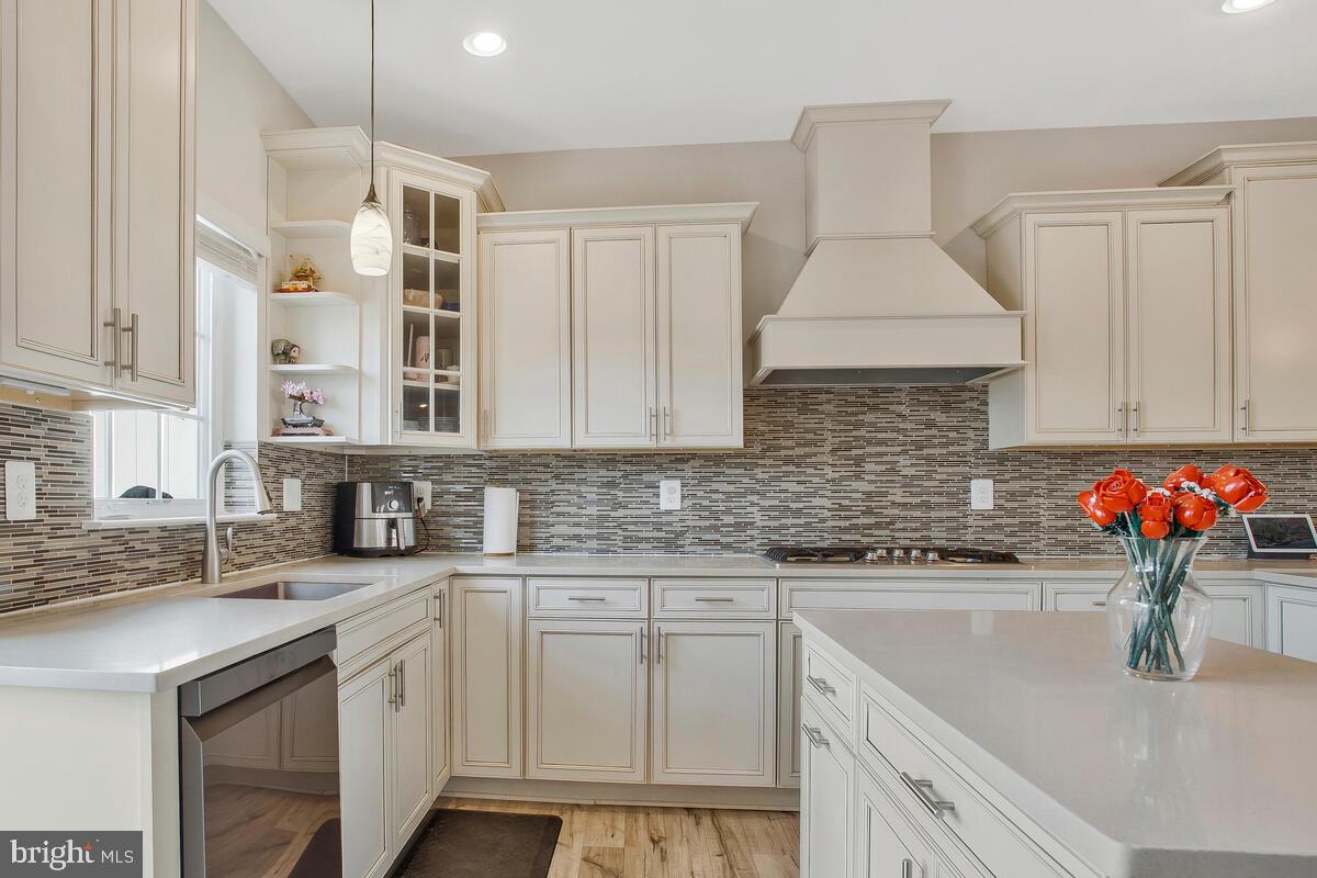 SUMMERFIELD VILLAGE - Residential