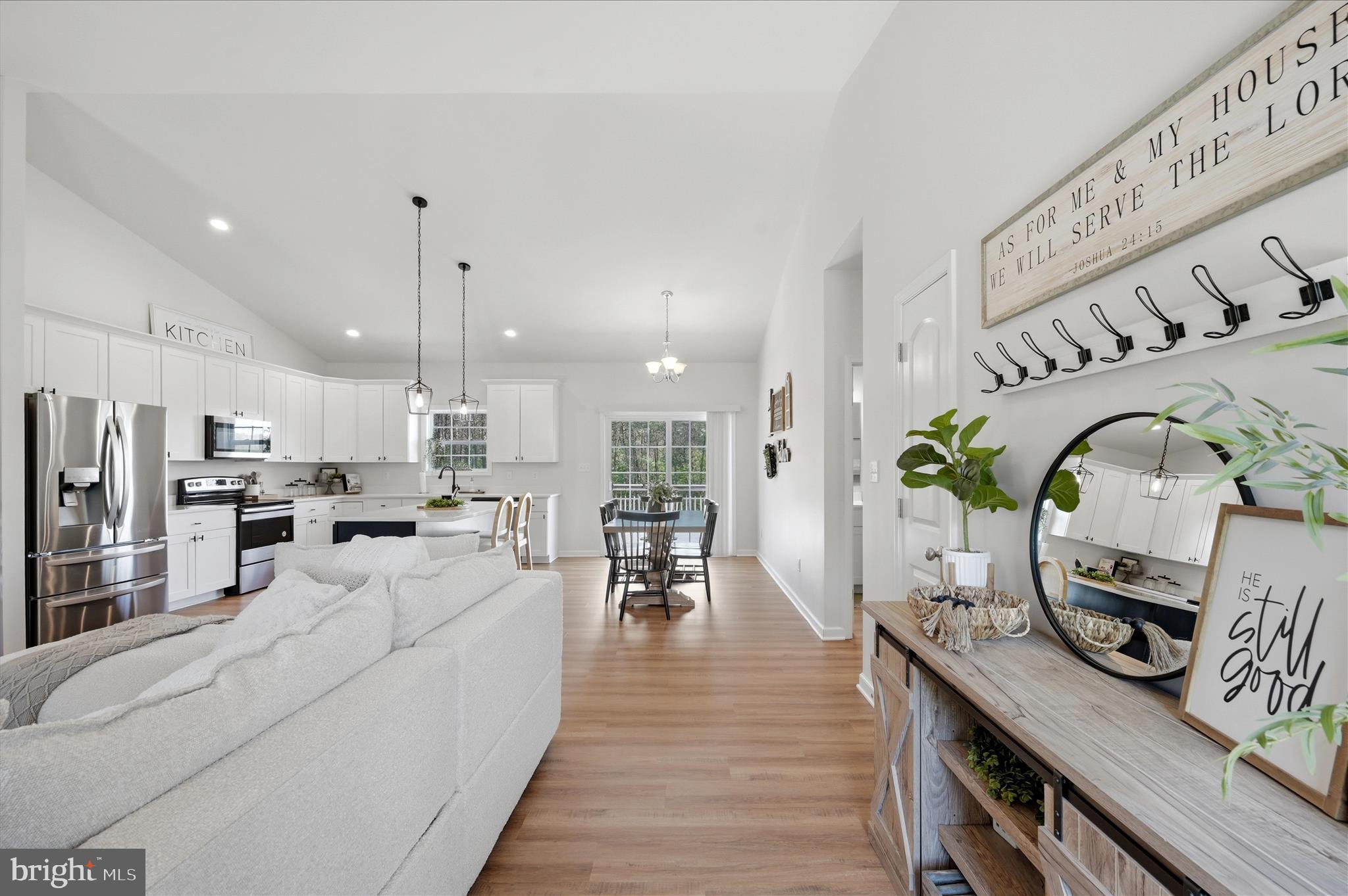 GREAT OAKS RETREAT - Residential
