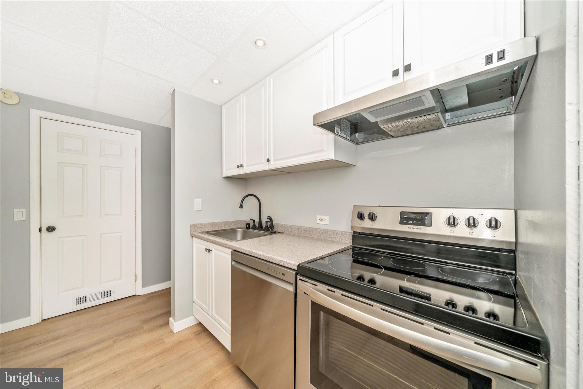 BOLLINGER ESTATES - Residential