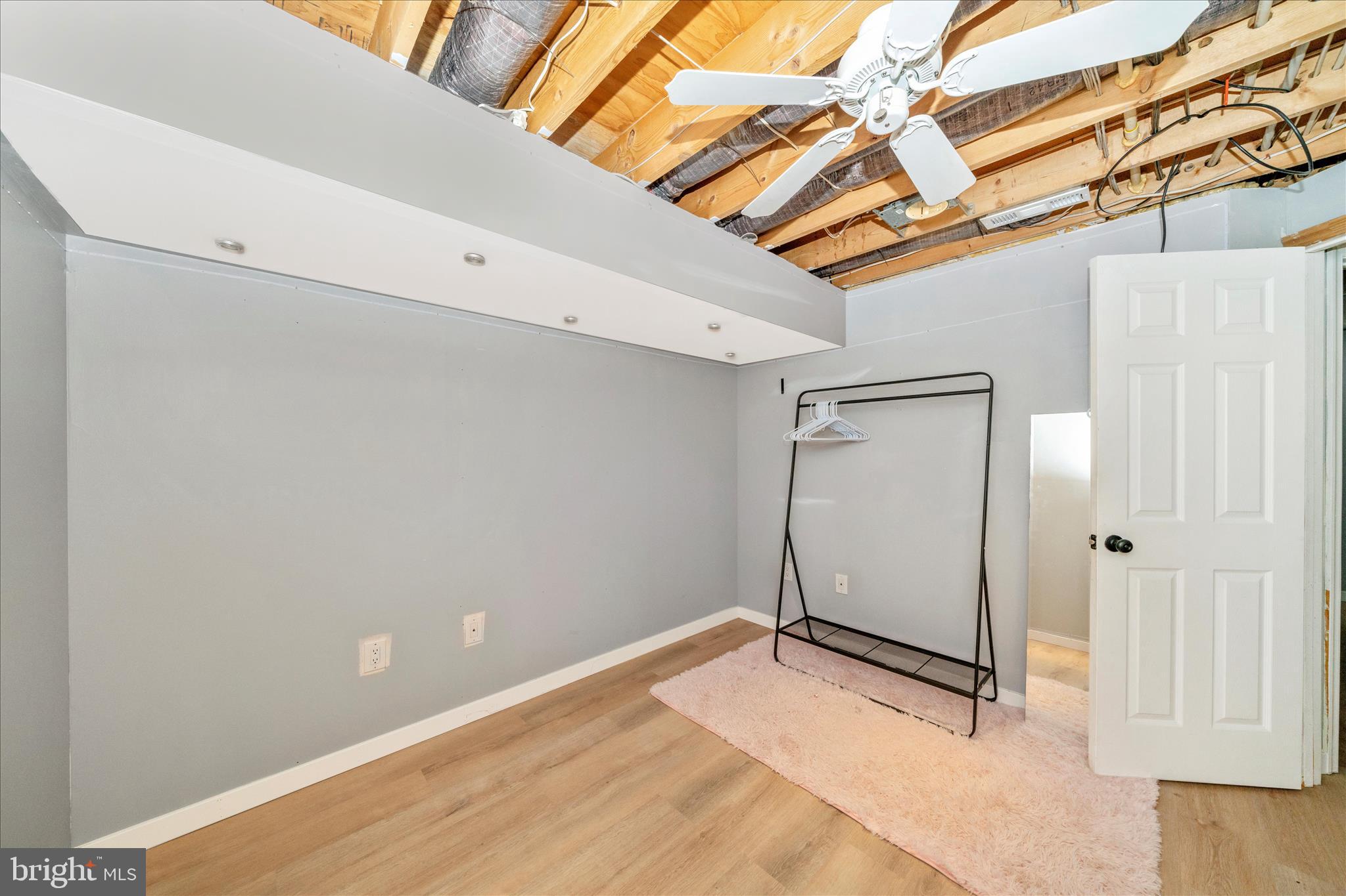 BOLLINGER ESTATES - Residential